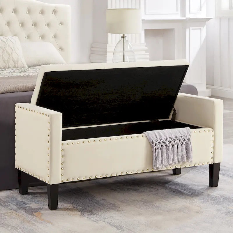 Banc de rangement capitonné avec garniture cloutée, Siège rembourré moelleux avec accoudoirs pour entrée/salon, Banc de bout de lit - Crème